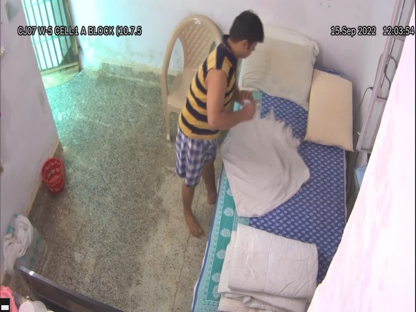 Satyendar Jain's Tihar videos: Fresh footage shows men sweeping floor, arranging bed in Delhi minister's cell