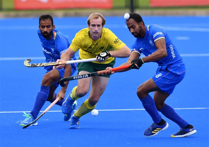 Australia thrash India 7-4 in hockey