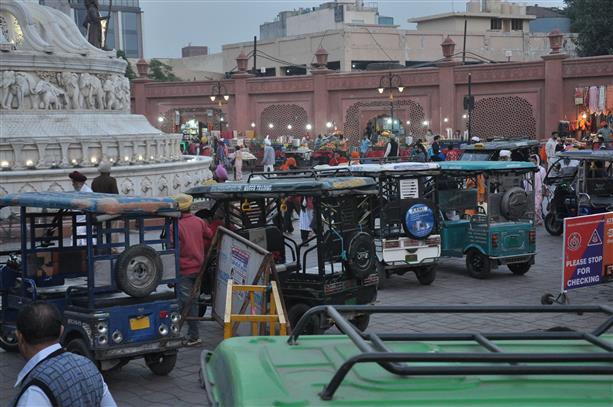 Rising no. of auto-rickshaws add to traffic woes in Amritsar