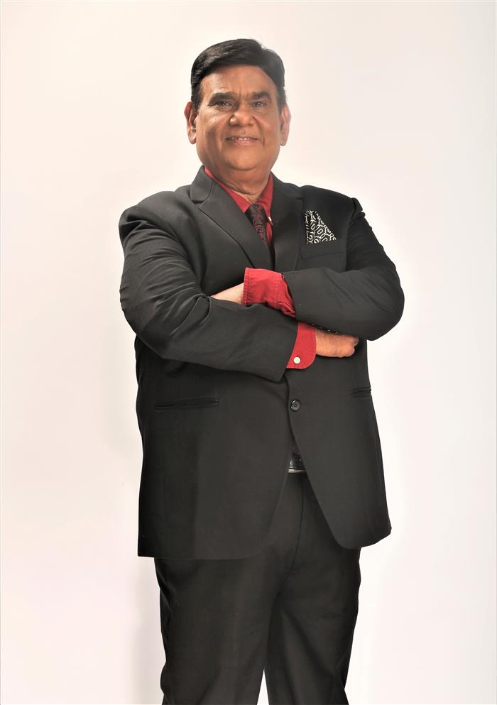 Satish Kaushik to play a judge in upcoming film Patna Shukla