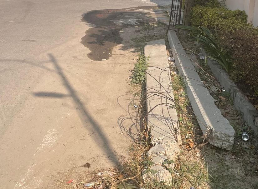 8 years on, discarded electric poles yet to be cleared from Phagwara roadside