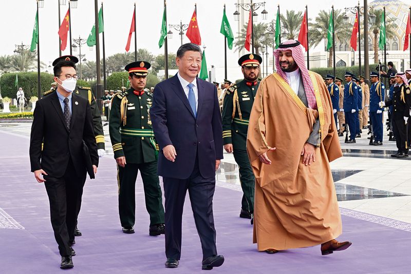 Xi, Saudi Crown Prince stress importance of stable oil market