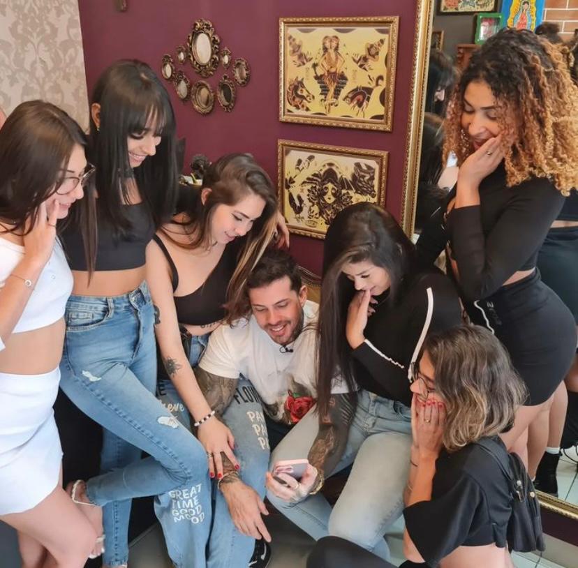 Brazilian model famous for 9 marriages mulling divorce with 4 wives, wishes to get hitched with photo