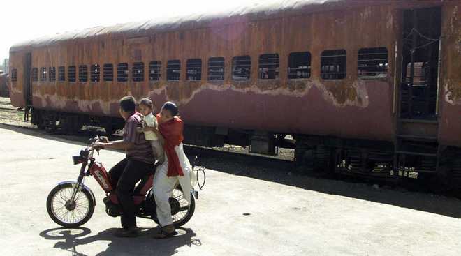 Supreme Court grants bail to convict in Godhra train coach burning case