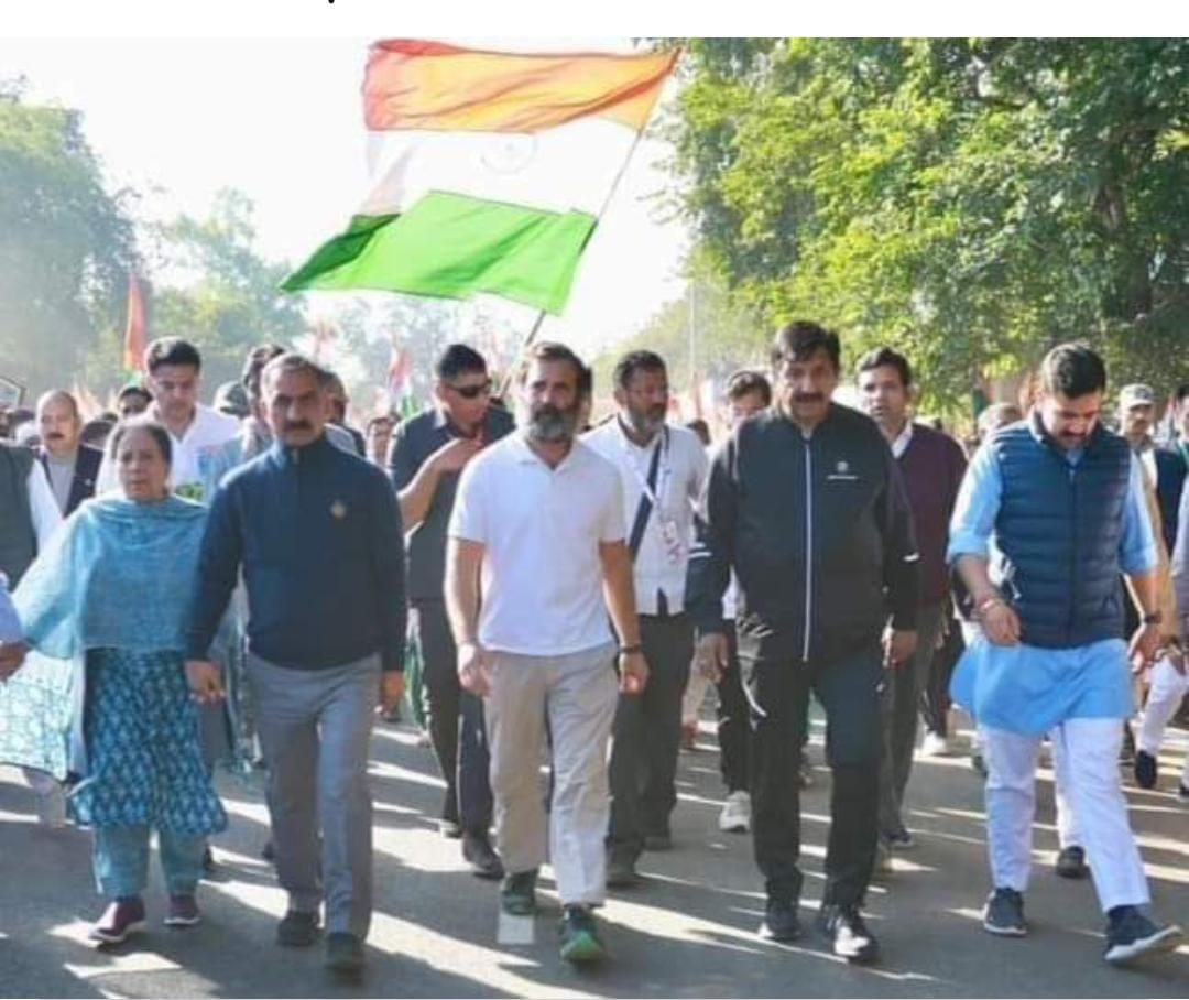Himachal CM Sukhvinder Sukhu, Pratibha Singh walk alongside Rahul Gandhi as Bharat Jodo Yatra completes 100 days
