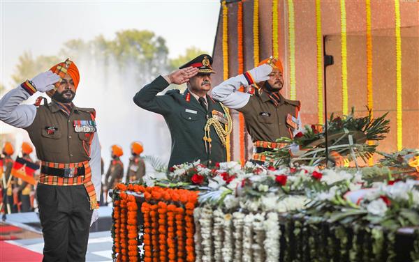 Fallen heroes remembered as Army celebrates Vijay Diwas