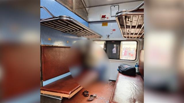 Man dies after iron rod breaks window, pierces his neck on board Delhi-Kanpur train