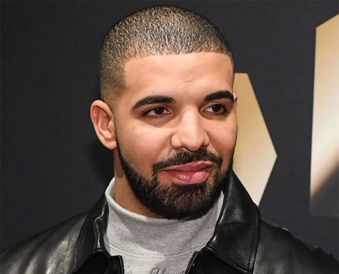 Drake gets custom necklace with 42 diamonds from engagements he 'never did'
