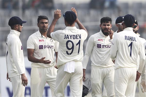 Umesh, Ashwin put India in driver’s seat as Bangladesh get bowled out for 227