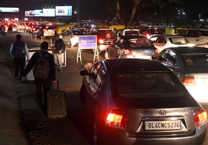 Drivers being fleeced amid ‘staged’ chaos at Chandigarh railway station parking