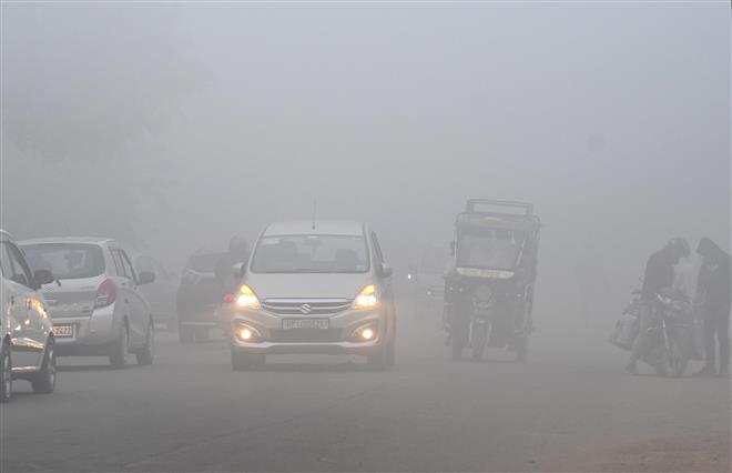 Dense fog envelops region, rail, road traffic hit; IMD issues five-day alert