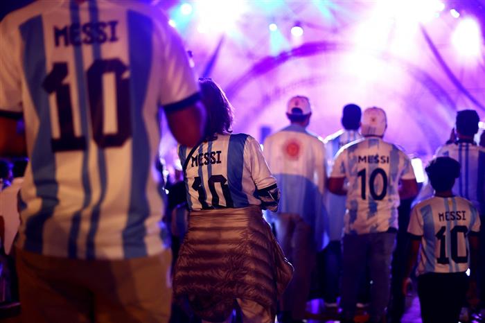 Argentines flock to Qatar for chance to win the World Cup