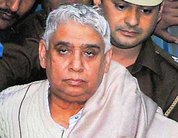 Satlok Ashram head Rampal, 24 others acquitted in firing case