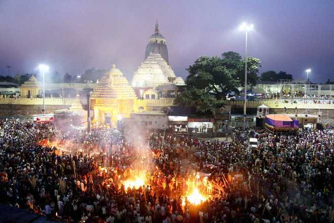 Complete ban on carrying smartphones inside Puri’s Jagannath Temple from January