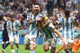 Argentina beat Croatia to reach FIFA World Cup final for 6th time as Messi sets multiple records