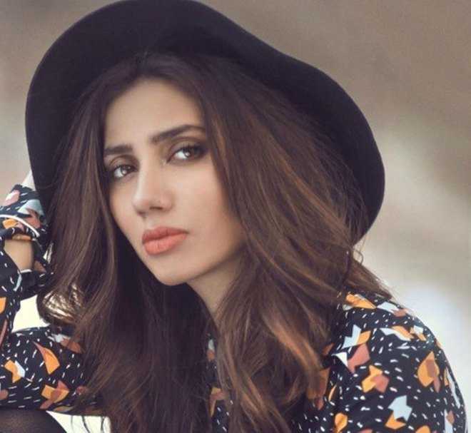 Actor Mahira Khan hits back at troll: 'You're the one focusing on me'