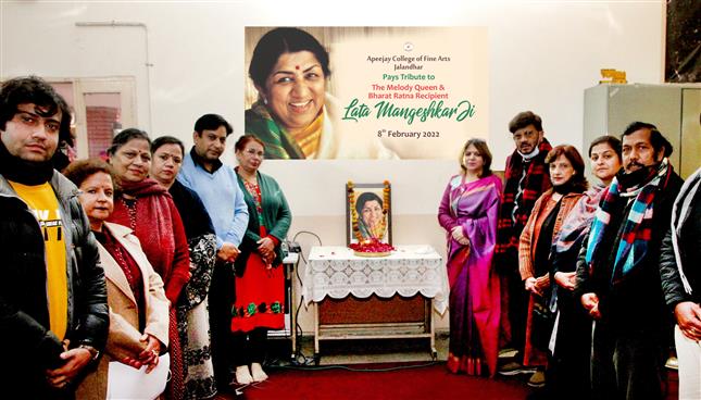 Tributes paid to India's Nightingale Lata Mangeshkar