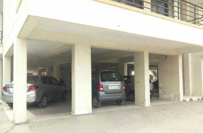 Panchkula stilt parking: Take necessary action after advice of experts, chief engineers told