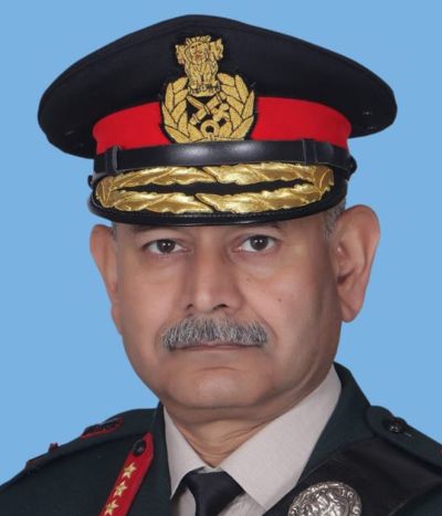 Lt Gen Dwivedi reviews security in Kashmir