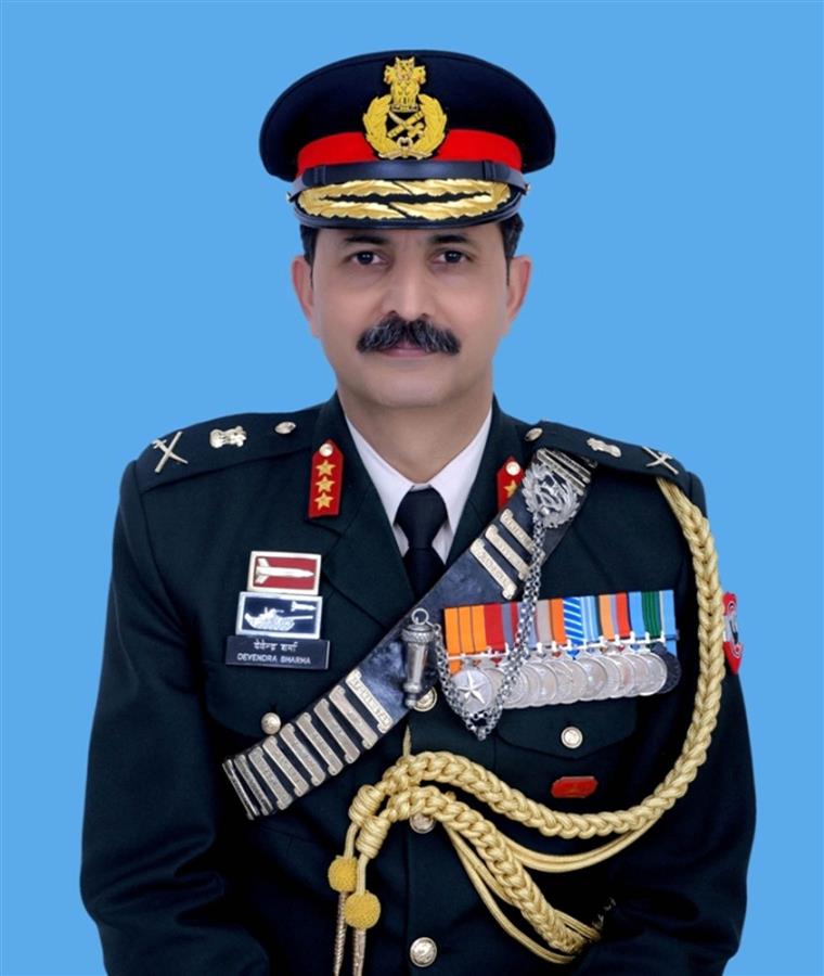 Lieut Gen Devendra Sharma is new Vajra Corps commander