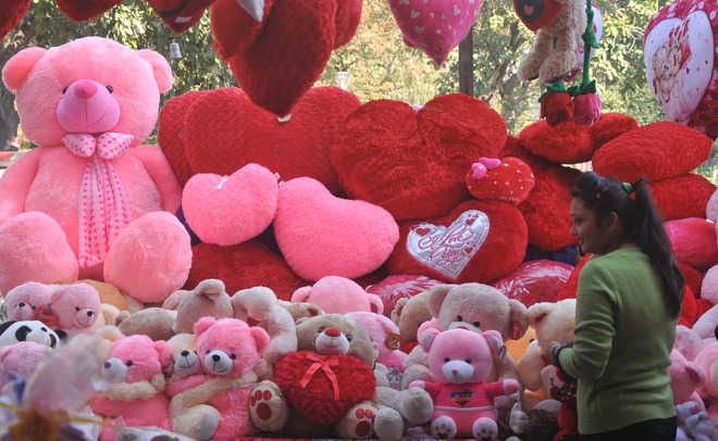 Valentine's Day: 750 cops to be deployed