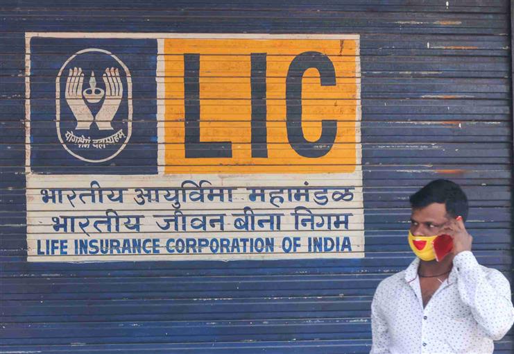 Stage set for historic LIC IPO: Govt files draft papers to sell 5 pc for around Rs 63,000 crore