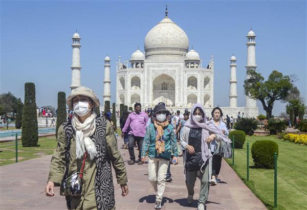 No entry fee to be charged from tourists at Taj Mahal for three days. Photo: Social media