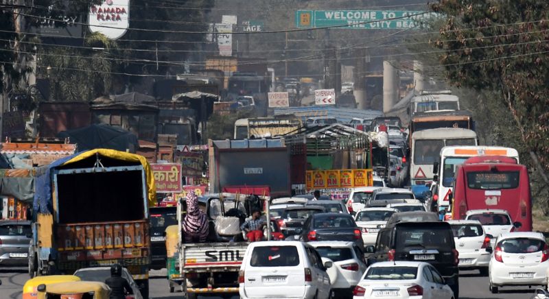 Chandigarh-Zirakpur highway: Work on underpass, election rallies add to motorists' woes