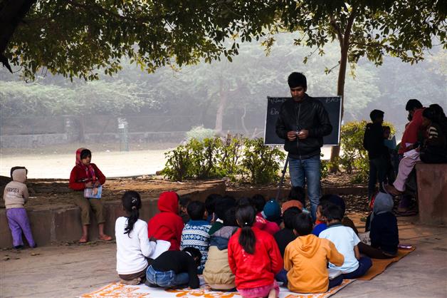 31 lakh junior class students attend open-air learning sessions in Bengal