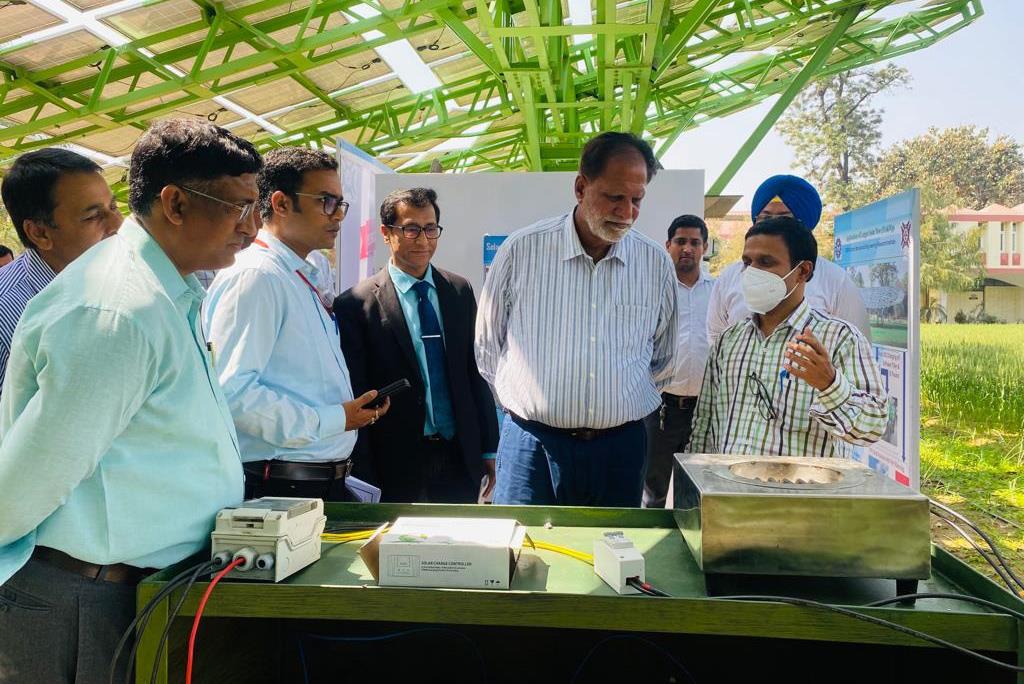 Ludhiana Mayor inaugurates solar tree at Centre of  Excellence for Farm Machinery