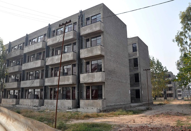 Notices to 11,000 rent defaulters by Chandigarh Housing Board