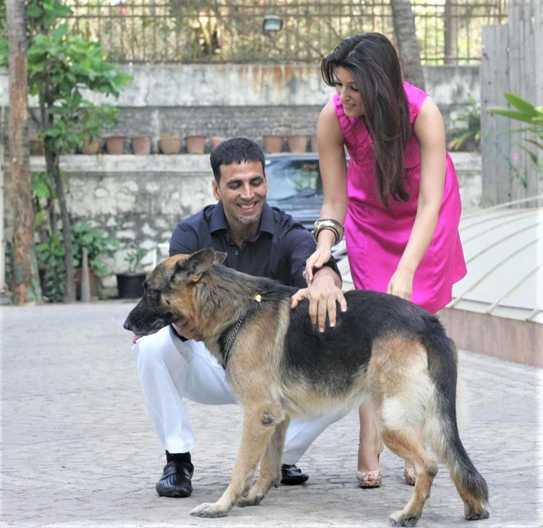 Akshay Kumar mourns demise of his pet with an emotional post