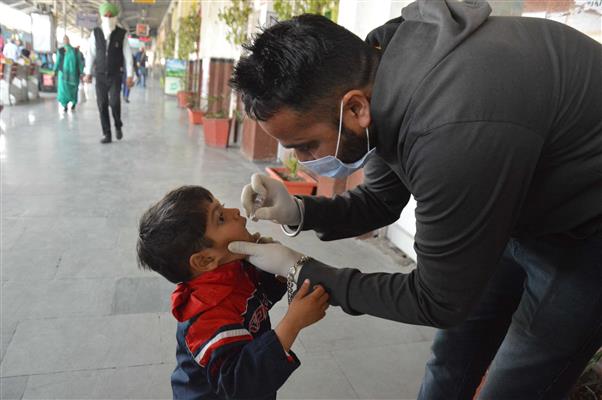 1.2 lakh given polio drops on Day 2 in Ludhiana