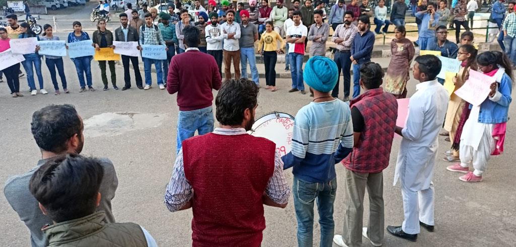 Students hold protest, seek representation for Punjab in BBMB