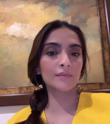 No filter, this is Sonam Kapoor’s pregnancy glow in a yellow attire