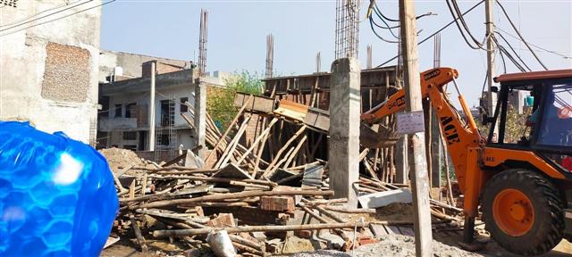 Ludhiana MC demolishes eight illegal under-construction shops