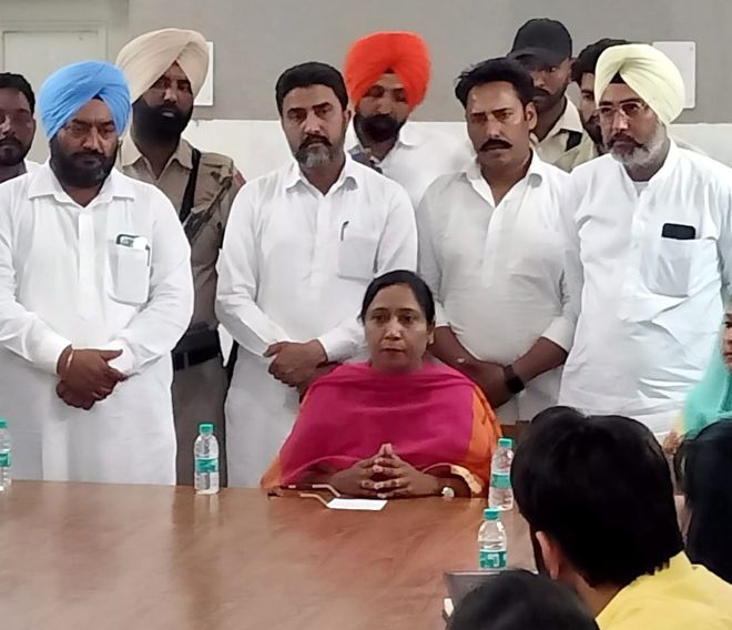 Minister Dr Baljit Kaur warns government doctors doing private practice