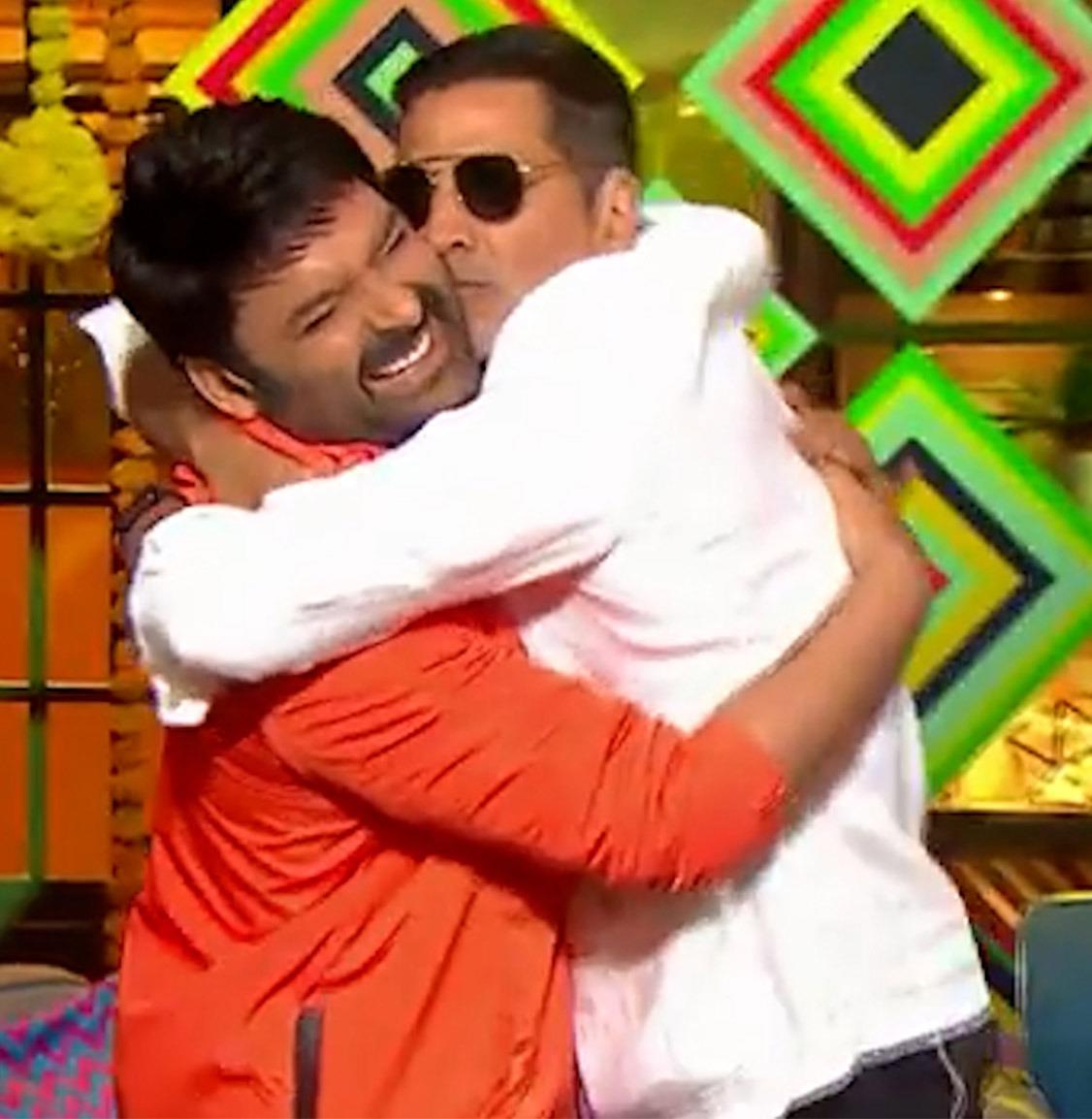 The Kapil Sharma Show: From rumours of rift to Akshay Kumar wishing a happy Holi to the comedian with kisses, the two are really bonding