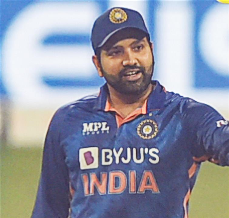 ‘Cricket balls are edible… right?’, tweets Rohit Sharma; netizens doubt his account ‘hacked’