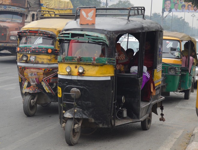 Ludhiana auto-rickshaw drivers seek early redress of issues