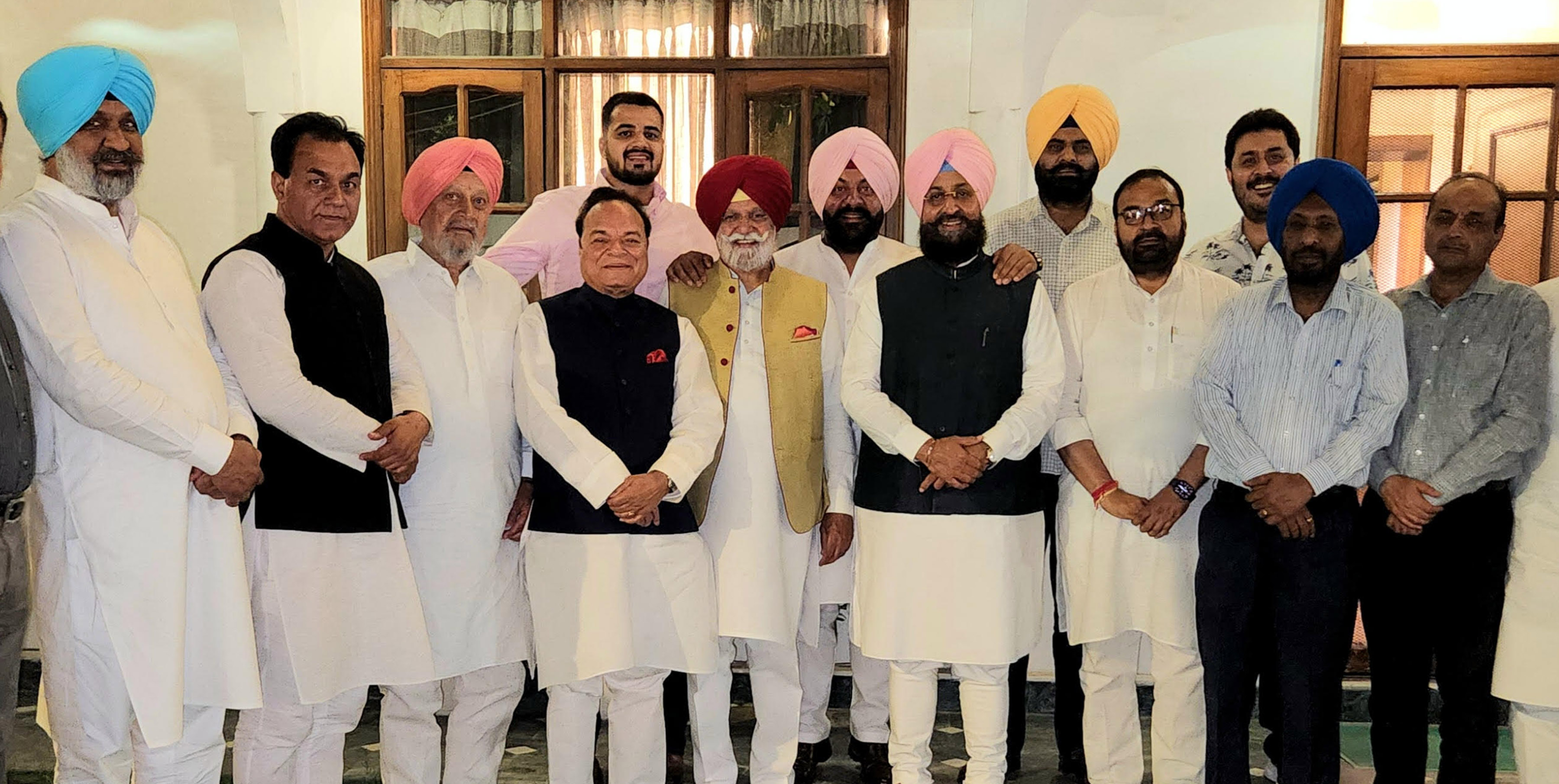 Dinner diplomacy: Chaudhary Santokh Singh's attempt to bring Congress flock together