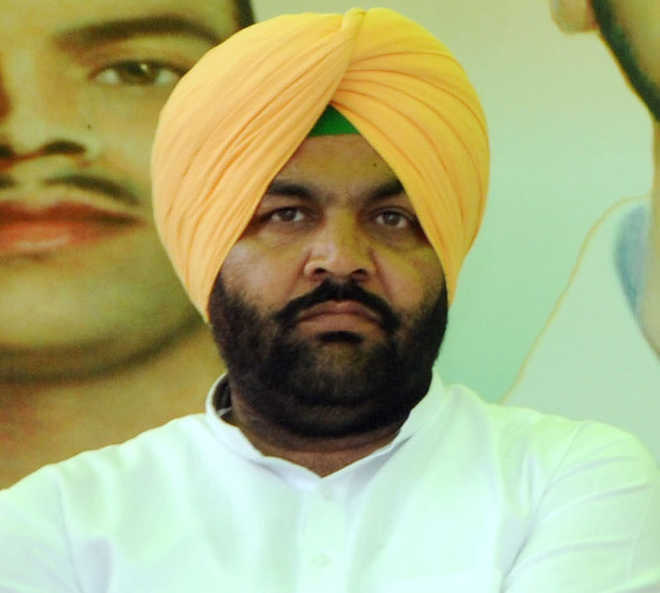 Gurjeet Singh Aujla takes up farmers’ issue in Lok Sabha