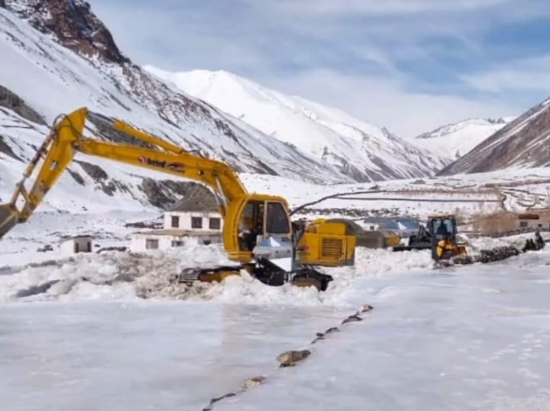 Himachal: Shinkula-Zanskar road to open on April 16