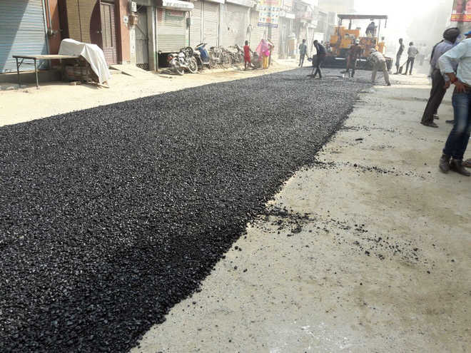 Road recarpeting work begins in Ludhiana