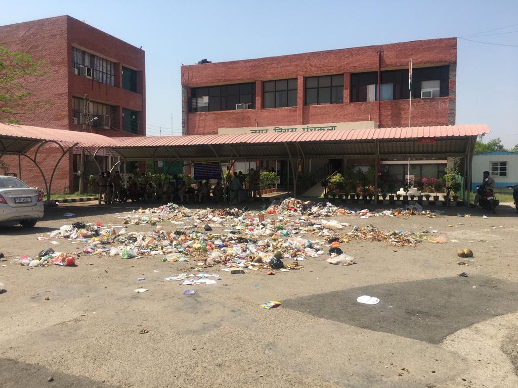 Private waste collectors stage protest in Panchkula