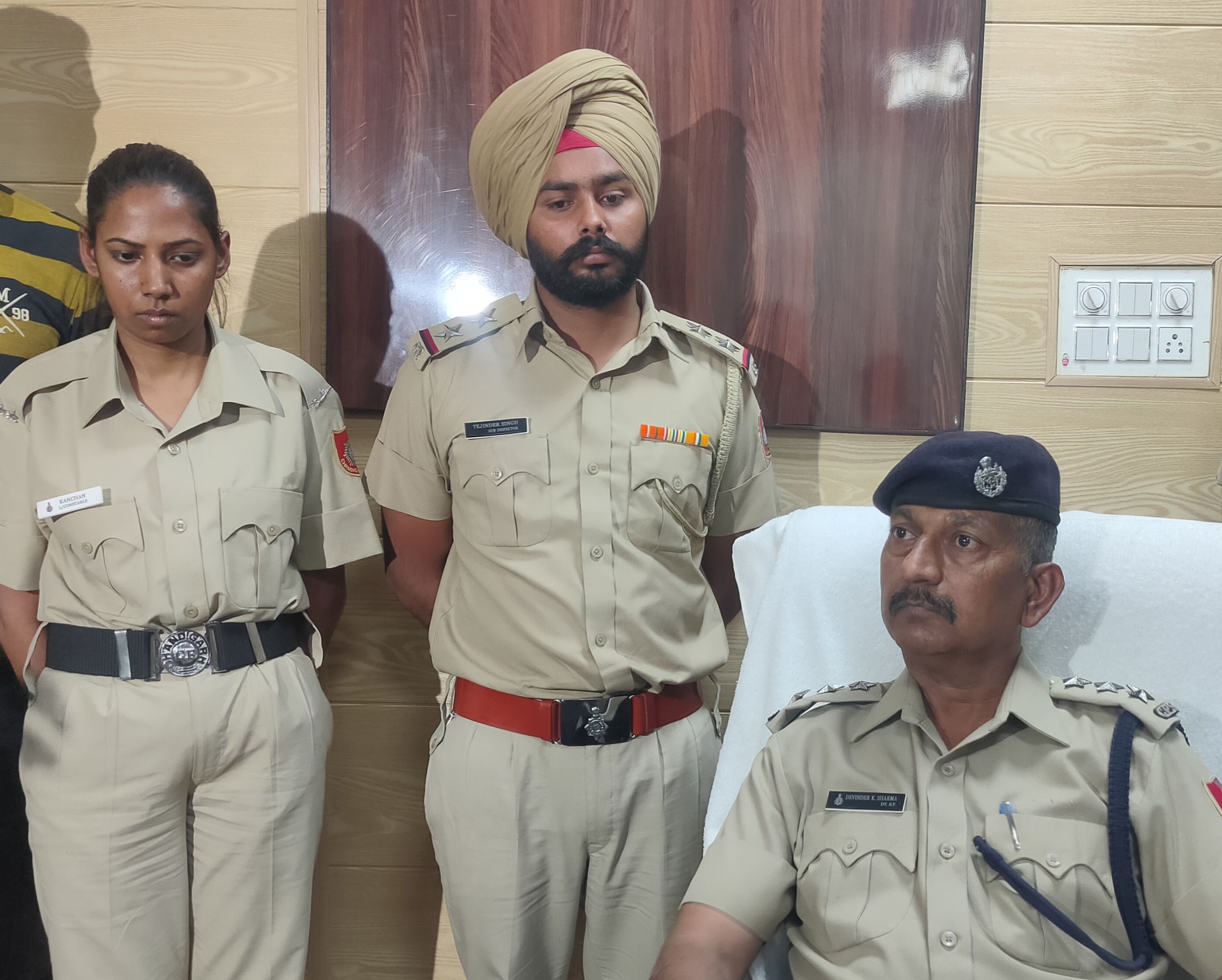 2 fake cops in Chandigarh Police net