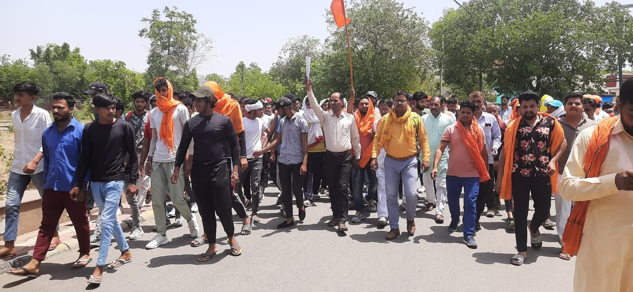 'Gau rakshaks' seek Haryana CM Khattar's intervention to 'safeguard' them