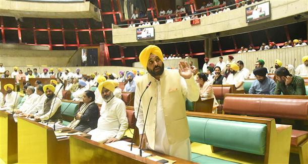 Punjab House passes resolution for transfer of Chandigarh; BJP walks out