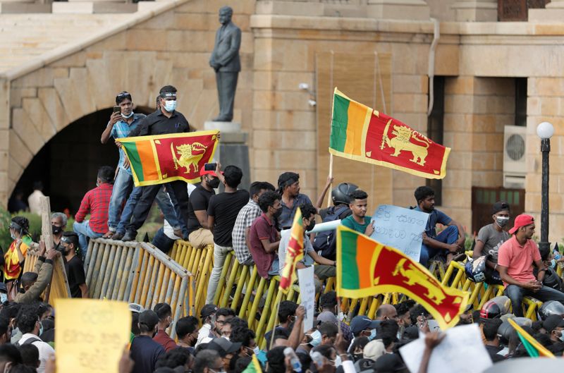 Sri Lanka doubles interest rates to tame inflation amid protests