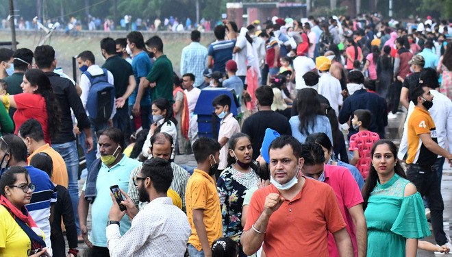 Chandigarh admn advises residents to wear face-masks in crowded places as Covid cases rise in some states
